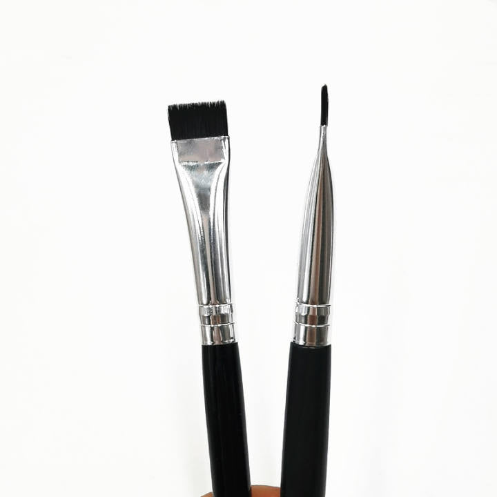 Super Flat Concealer Brush