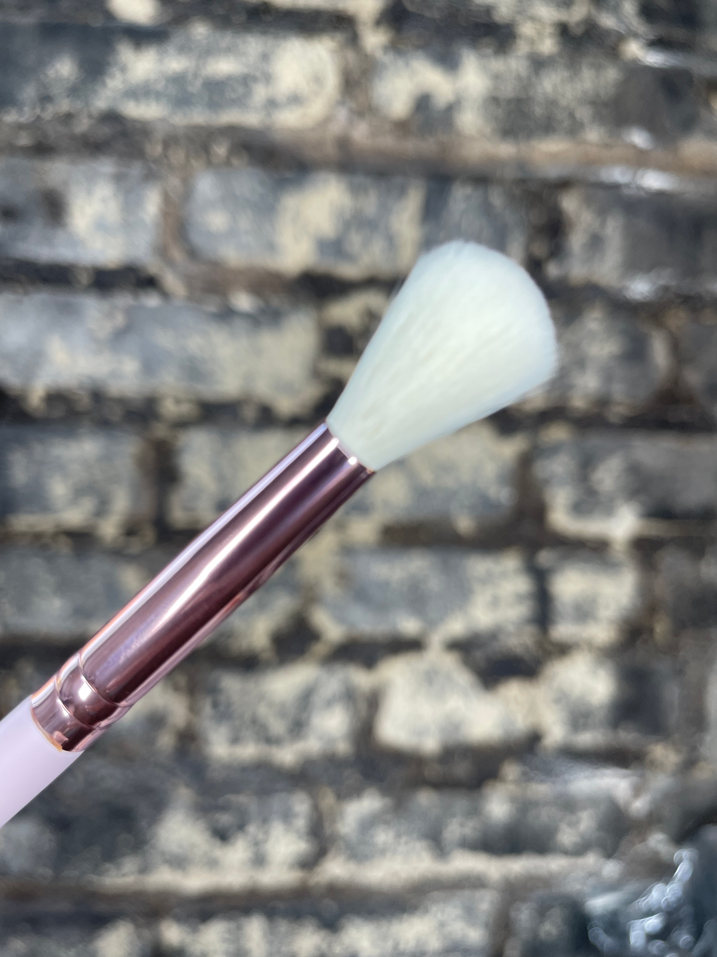 PINK BLENDING BRUSH