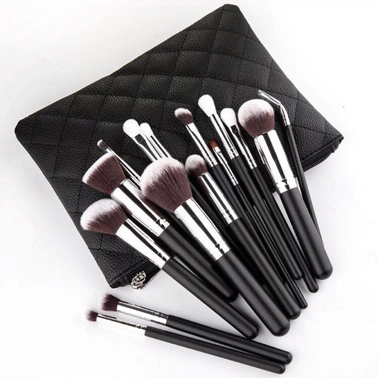 15 PIECE BRUSH SET WITH LEATHER BAG