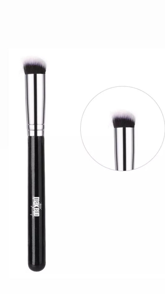 Classic Collection Round Buffer Brush